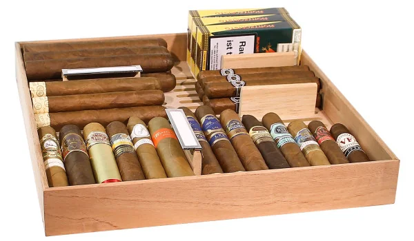 Tálca az adorini Bari Deluxe humidorhoz