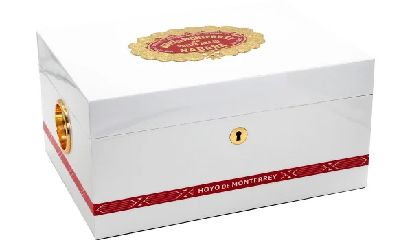 Hoyo de Monterrey Global Brand humidor 30–50 szivarhoz
