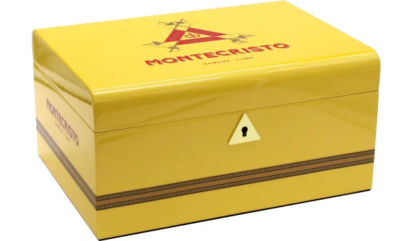 Montecristo Global Brand humidor 30–50 szivarhoz